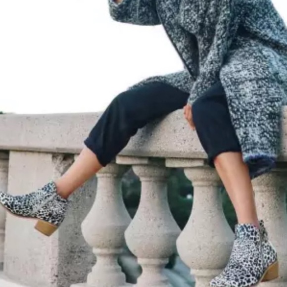 Leopard Booties Size 6.5 NWT - Picture 4 of 14